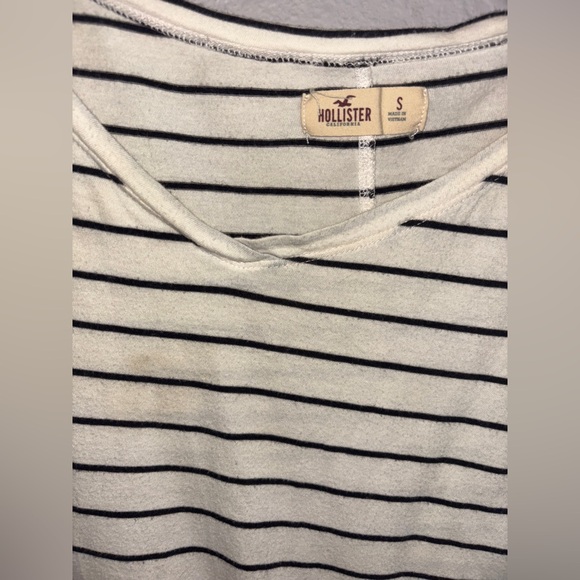 Hollister mint vintage small crop top cream off white color w/ deep navy stripes - Picture 3 of 9